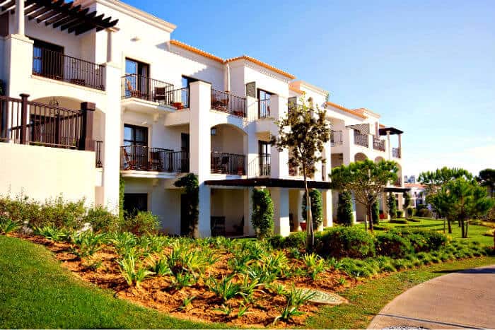 Greece real estate and Golden Visa for investor residency
