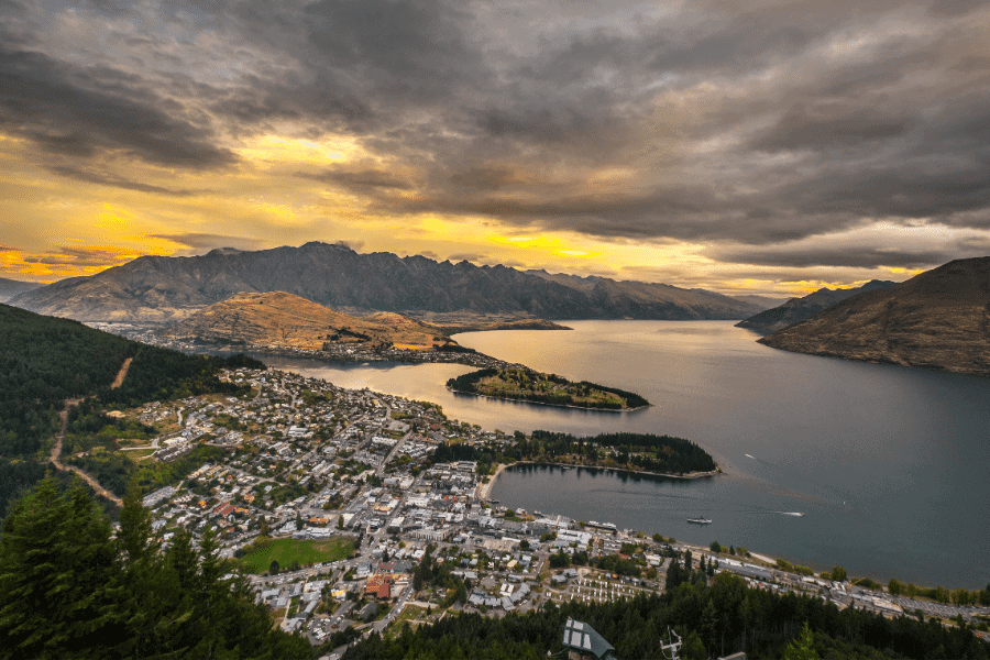 Queenstown and Lake Wakaitipu New Zealand