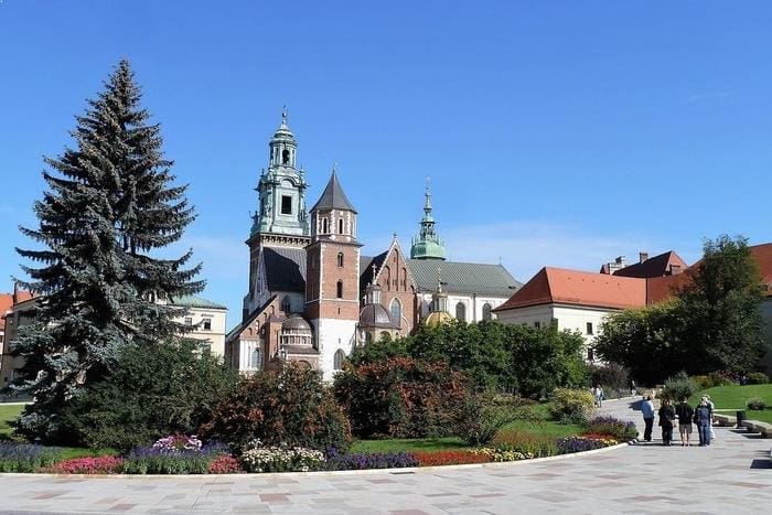best European cheap luxury cities