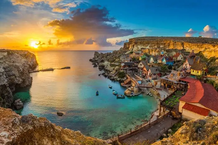 living in Malta living in Malta