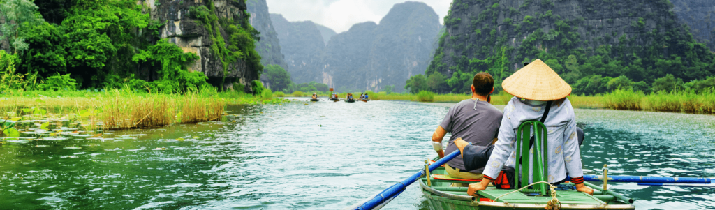 ARE WHITE PEOPLE AND EXPATS IN ASIA REALLY WORSHIPPED