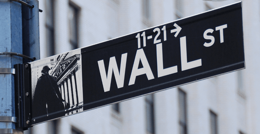 Can I still use US banks if I renounce my citizenship?
