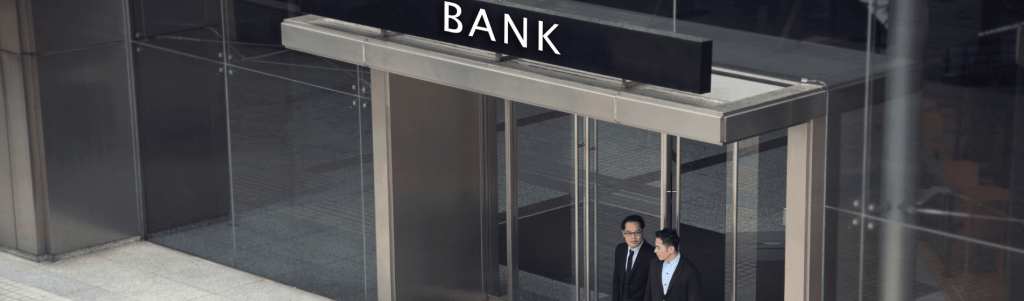 EXPATS HERE’S WHY TO CLOSE YOUR US BANK ACCOUNTS AND GO OFFSHORE