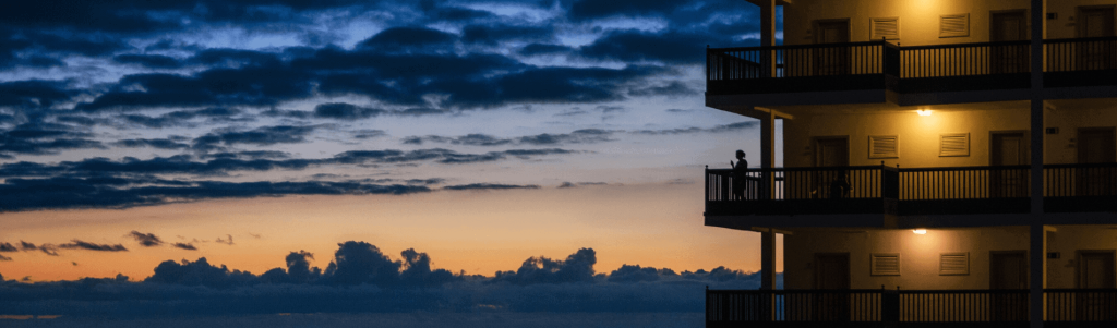 THE SECRET ADVANTAGE OF EXPATS