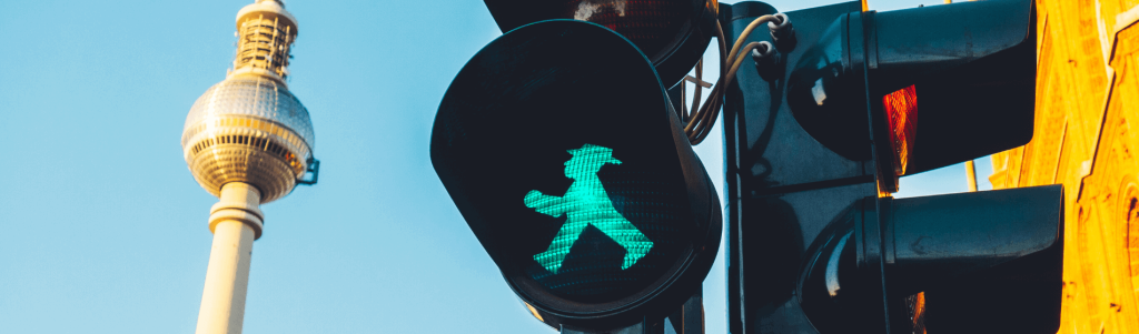 THERE’S MORE THAN ONE WAY TO LIVE LIKE AN EXPAT