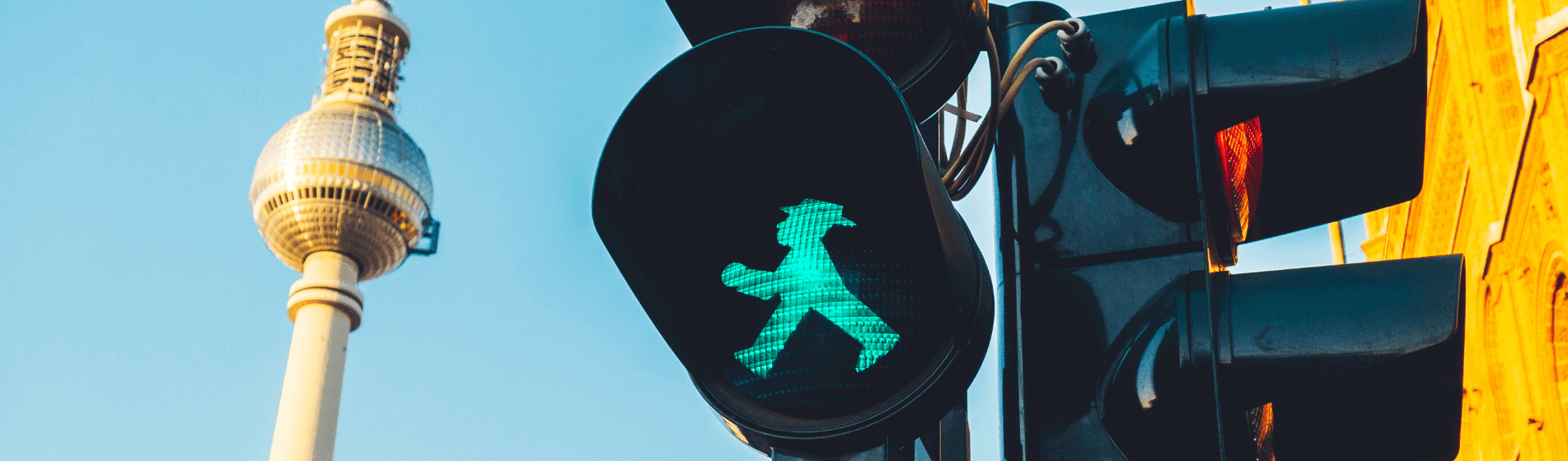 THERE’S MORE THAN ONE WAY TO LIVE LIKE AN EXPAT