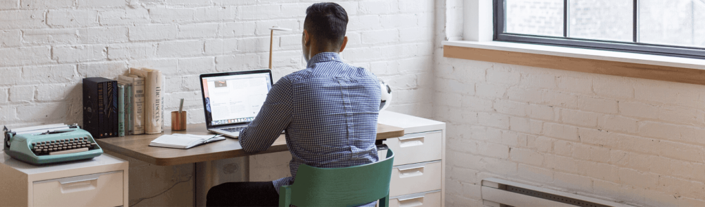 WHICH COUNTRY SELLS THE CHEAPEST MACBOOK LAPTOPS