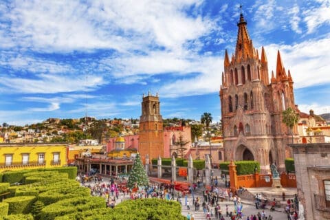 The Easiest Countries to Move to from the USA in 2025