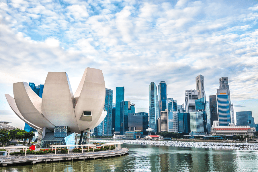 Becoming a Tax Resident in Singapore