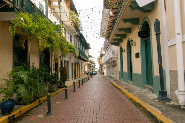 Becoming a Tax Resident of Panama
