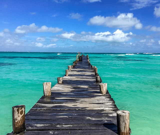 the best beach towns in Mexico boast of clear blue water and powdery white sand