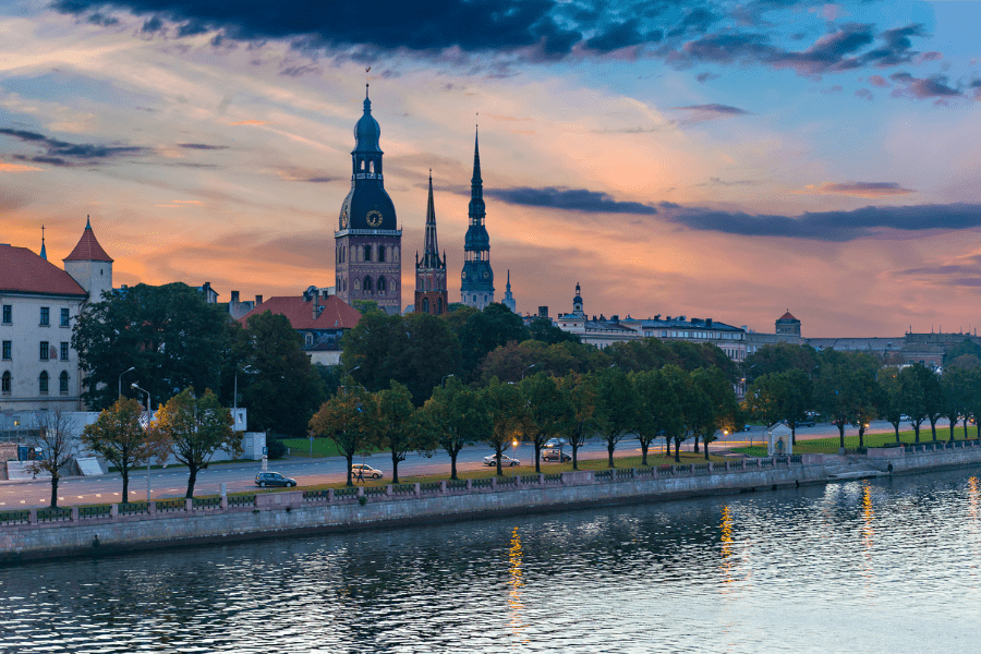 Descendants of Latvian Citizens