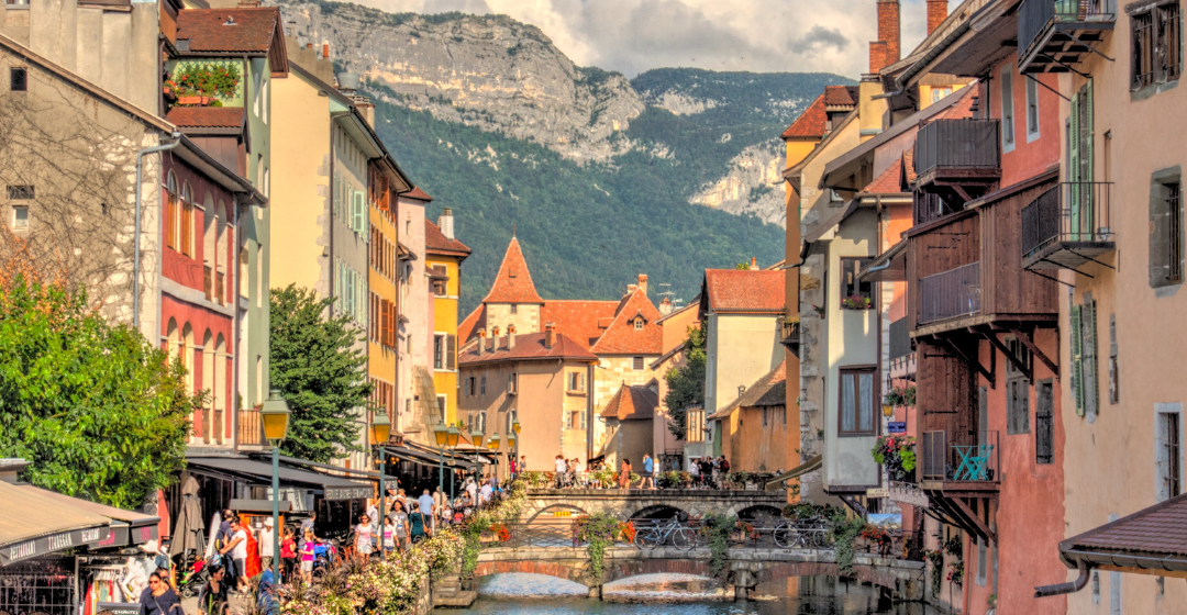 Tax in France for Non-Residents: The Ultimate Guide